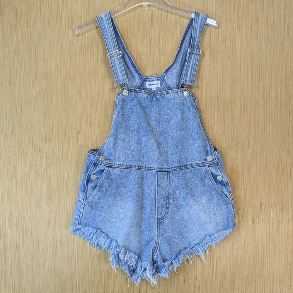Superdown Women Blue Denim Shortalls Frayed Raw Hem Overalls Large Light Wash XS